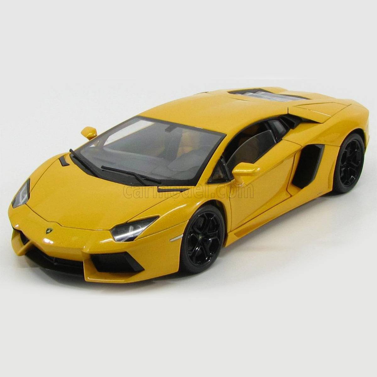 Welly 1:18 Lamborghini Aventador LP700-4 2011 Model Araba