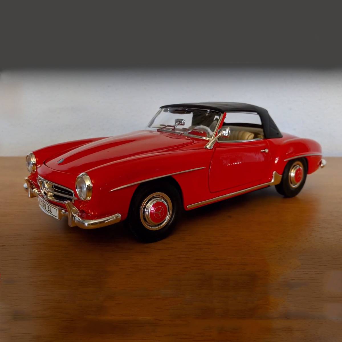 Welly 1:18 Mercedes-Benz 190SL 1955 Model Araba